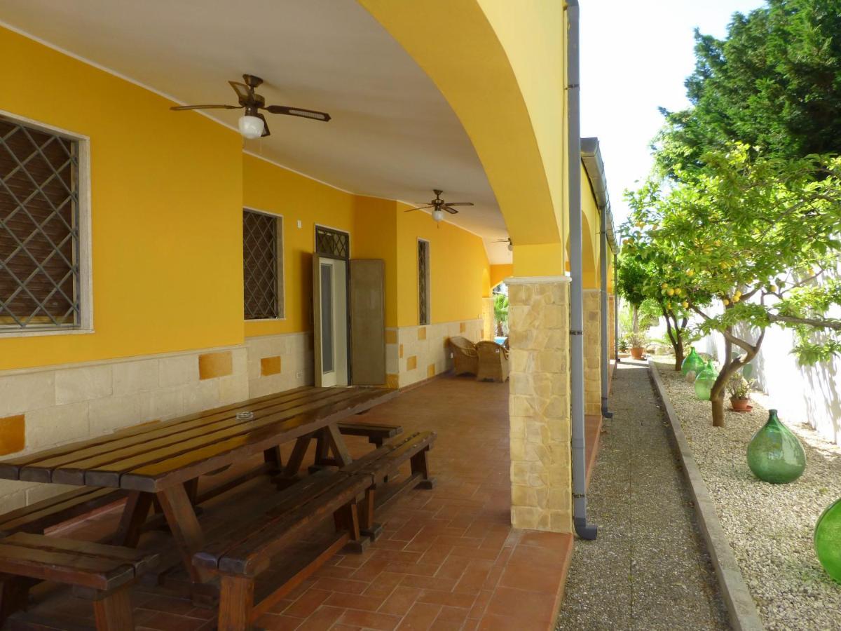 Villa Suzannah Lendinuso Exterior photo