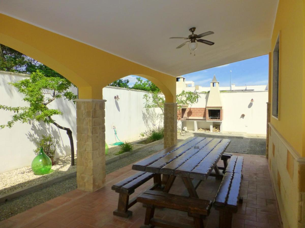 Villa Suzannah Lendinuso Exterior photo